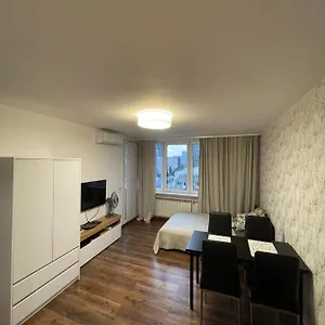 Zielna Center , Varsavia Polonia