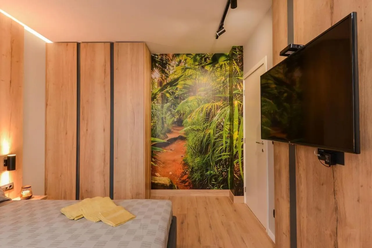 Urban Eden - Lux & Style, 2-Bedroom, 2-Bathroom Sofia